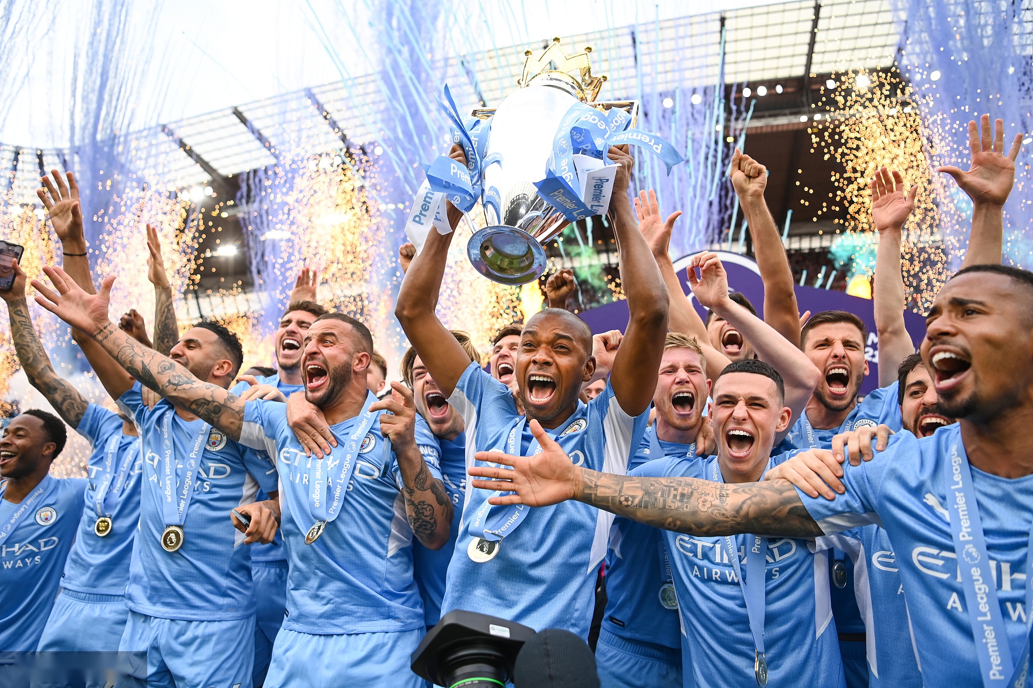 激烈的舞台 激烈的舞台